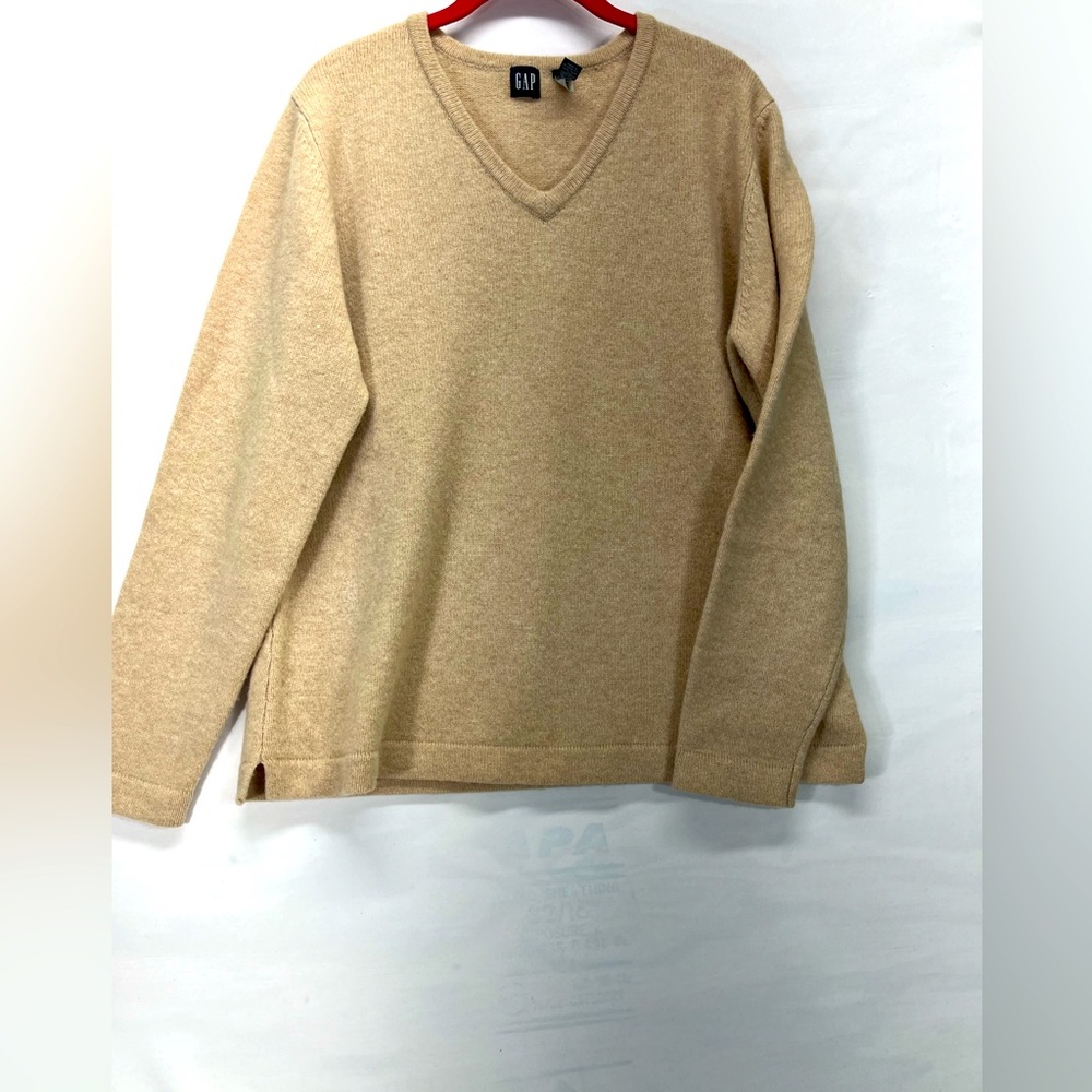 VTG GAP 100% Lambswool V-Neck Sweater UNISEX XL TAN‎